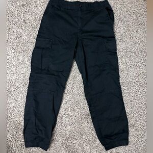 American Eagle Black Cargo Joggers